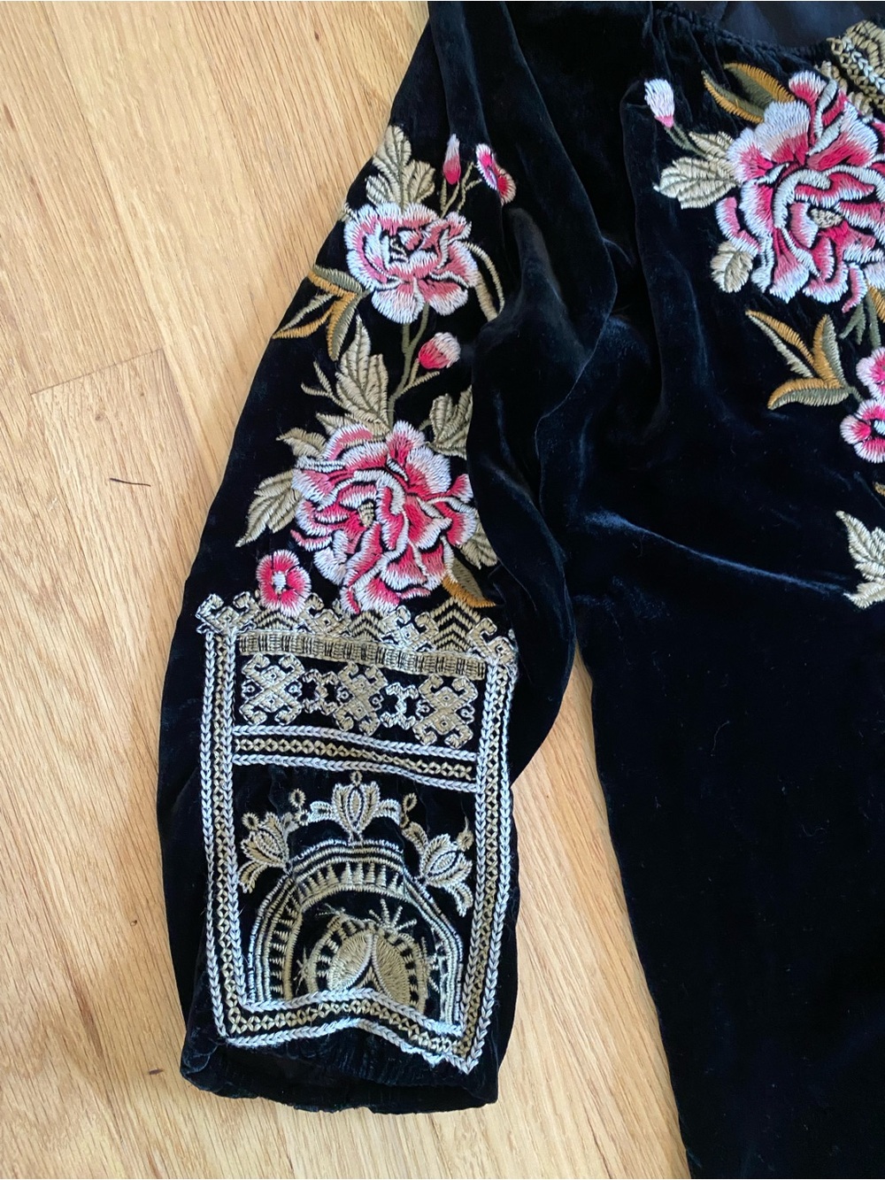 Johnny Was Black Silk-Blend Velvet Embroidered Blouse - Picture 8 of 12